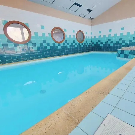 Avec Vue Montagnes Et Piscines, Animaux Acceptes - Fr-1-624-108 *