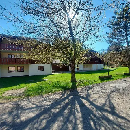 Avec Vue Montagnes Et Piscines, Animaux Acceptes - Fr-1-624-108 *